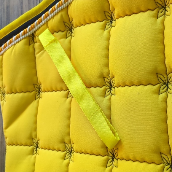 Professional Equine Saddle Pad - Picture 2 of 7